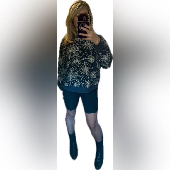 Wildfox Black & White Spiderweb Sweater Small - Picture 5 of 5